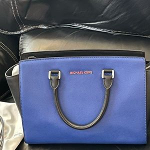 Michael Kors Satchel purse